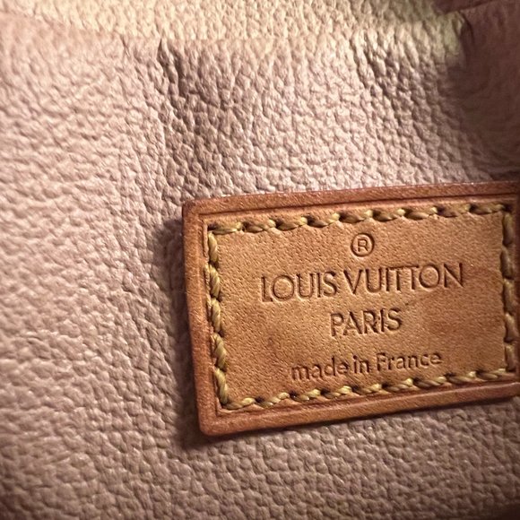 LOUIS VUITTON Monogram Trousse Toilette 28 Clutch Bag | Unisex - Picture 2 of 8